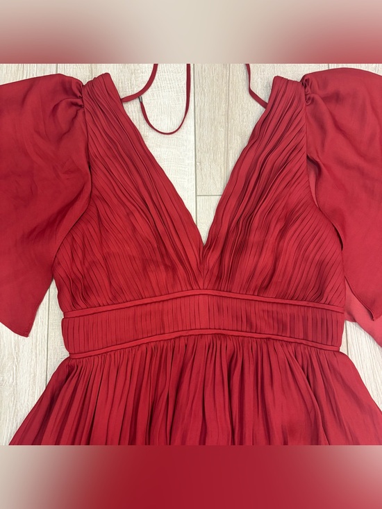 Halston Heritage Dresses & Skirts - Halston Heritage Red Pleated V-Neck Midi Dress